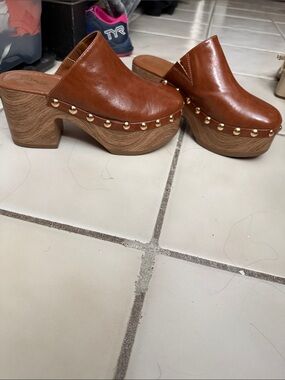 Bakers Tan Clog/ Mule 7